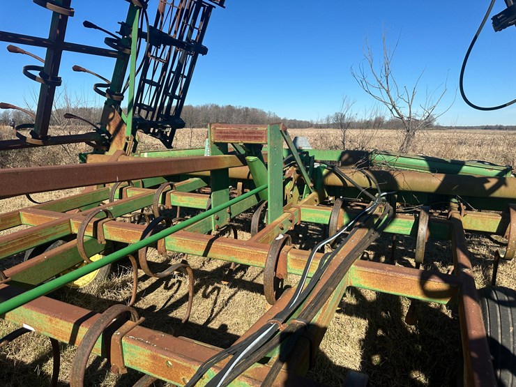 john-deere-42-image-39