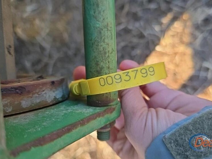 john-deere-7300-image-14