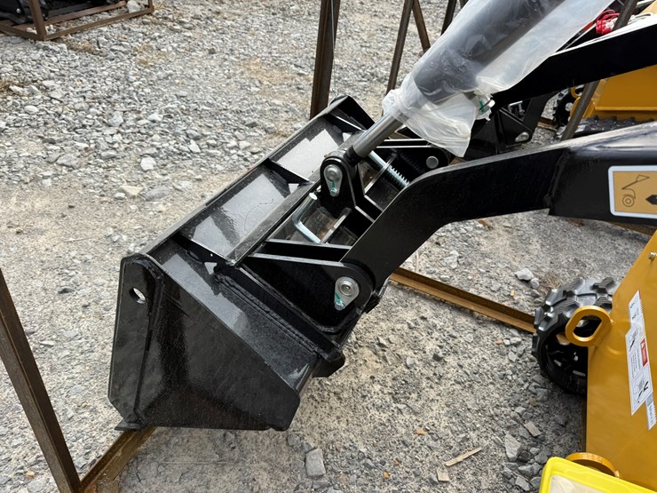 #84-•-unused-agt-mx-mrt14-stand-on-skid-steer-loader-mxmrt142025000994-inv#-35730-image-24