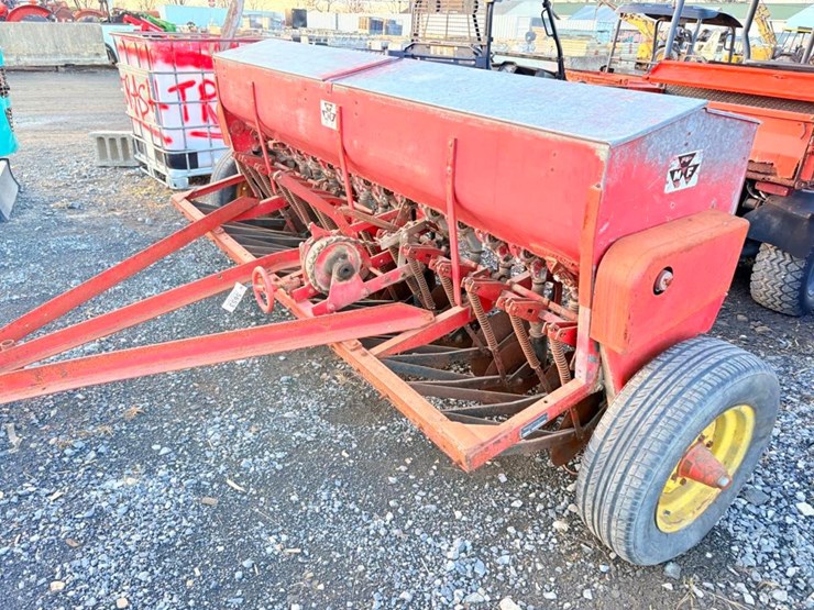 massey-ferguson-33-image-5