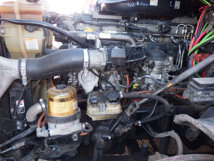 2017-freightliner-cascadia-125-evolution-image-26