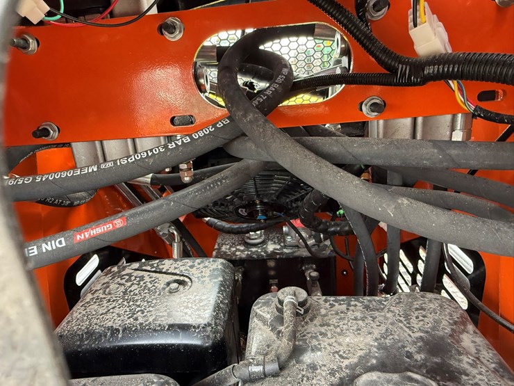 #96-•-unused-sdlool-sl36c-stand-on-tracked-loader-36cj251271-inv#-36230-image-22