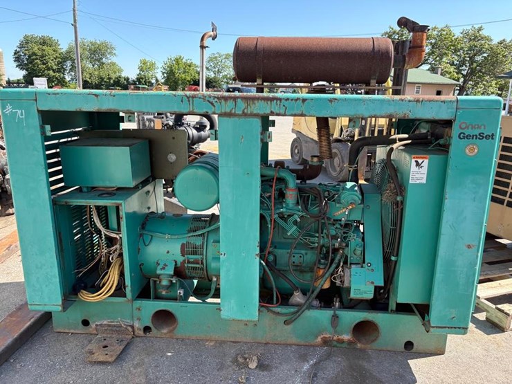 onan-634t-6-cylinder-genset-image-1