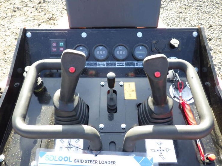 2025-sdlool-v1000-skid-steer-tracked-loader-image-27