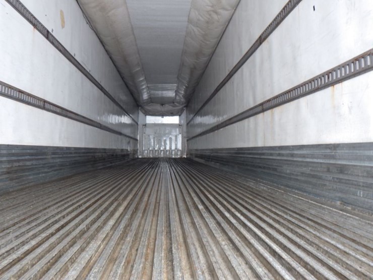 2011-utility-3000r-image-10