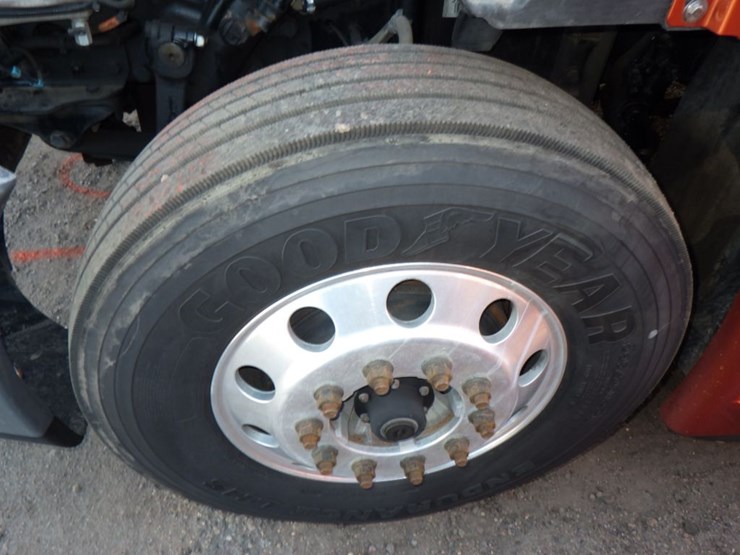 2017-freightliner-cascadia-125-evolution-image-27