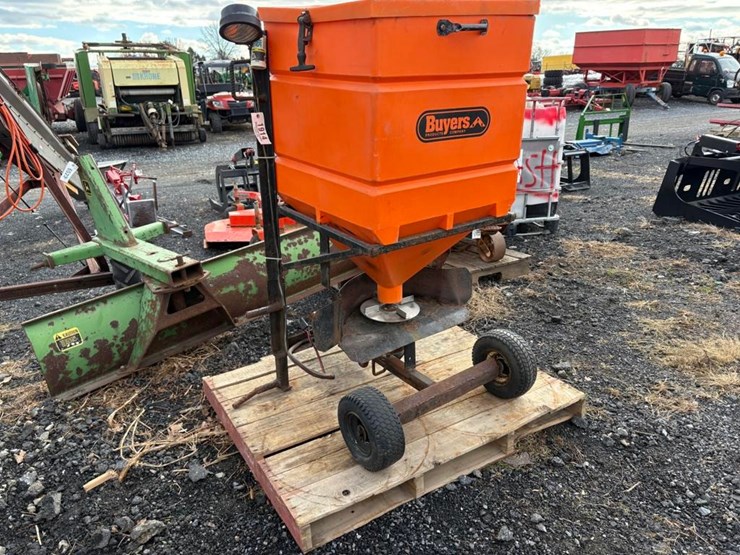 tailgate-salt-spreader-image-4