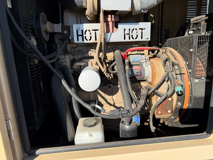 2007-john-deere-4024t-image-13