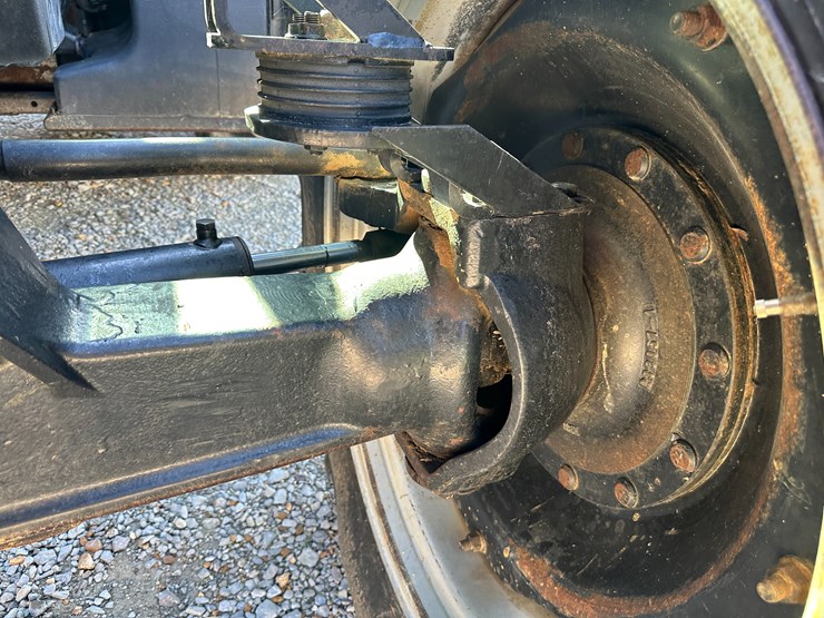 #35799-•-2004-case-mx285-tractor-image-19