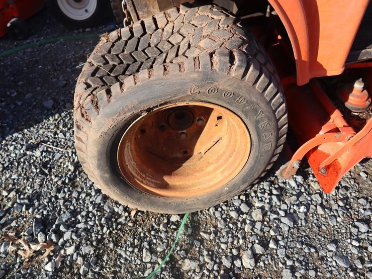 ariens-5-16-riding-mower-w/-deck-non-running-image-9