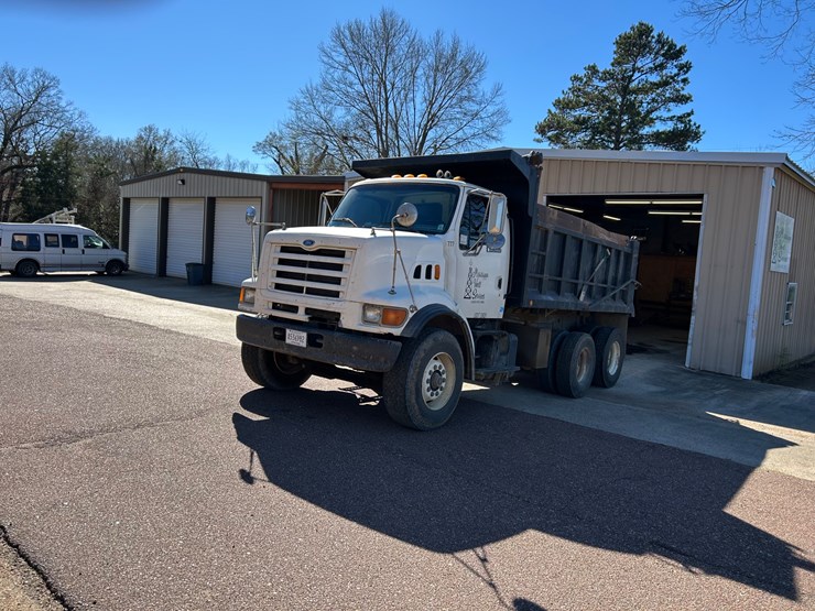 #9-•-1997-ford-tandem-axle-dump-truck-image-6