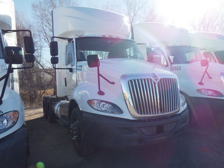 2017-international-prostar-image-4