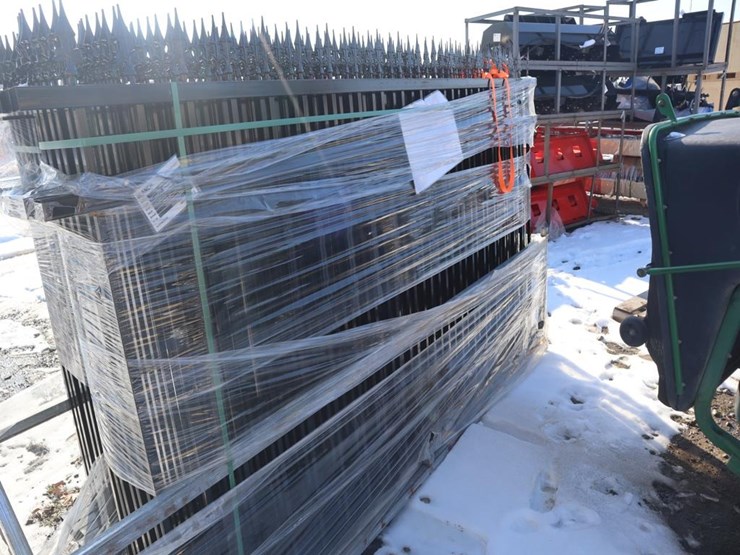 iron-fence-pair-image-4