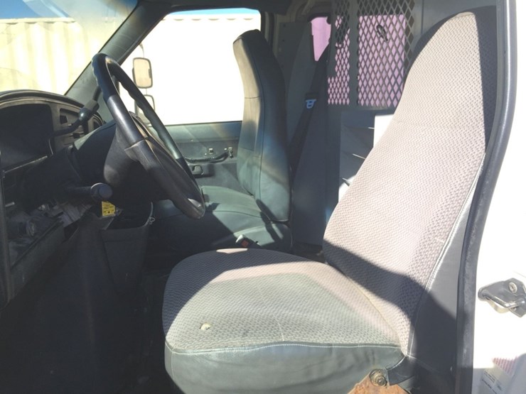 1994-ford-cargo-image-8