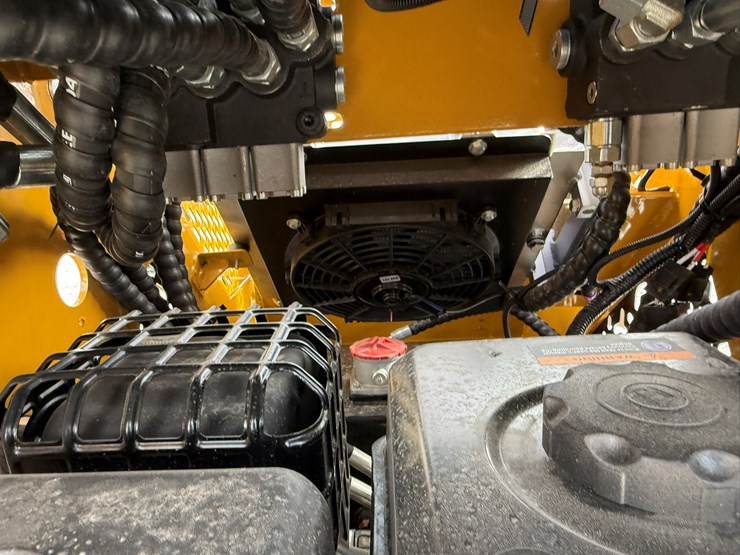 #85-•-unused-agt-mx-mrt14-stand-on-skid-steer-loader-mxmrt142025000992-inv#-35729-image-18