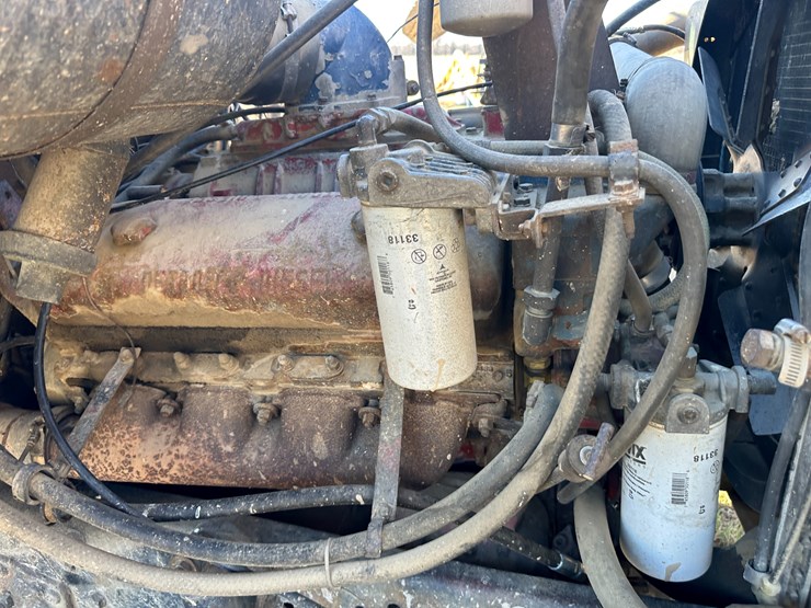 1974-ford-9000-image-52