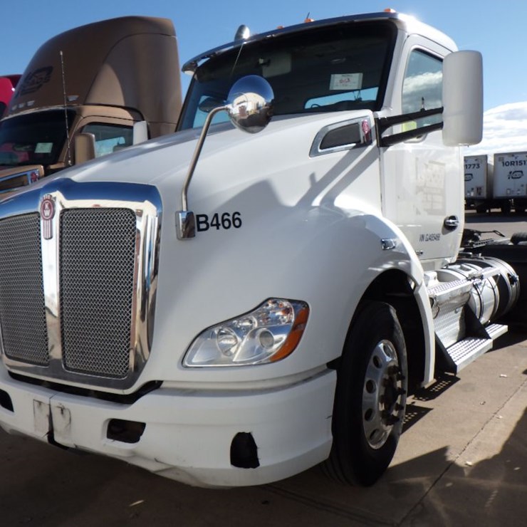 2016 KENWORTH T680