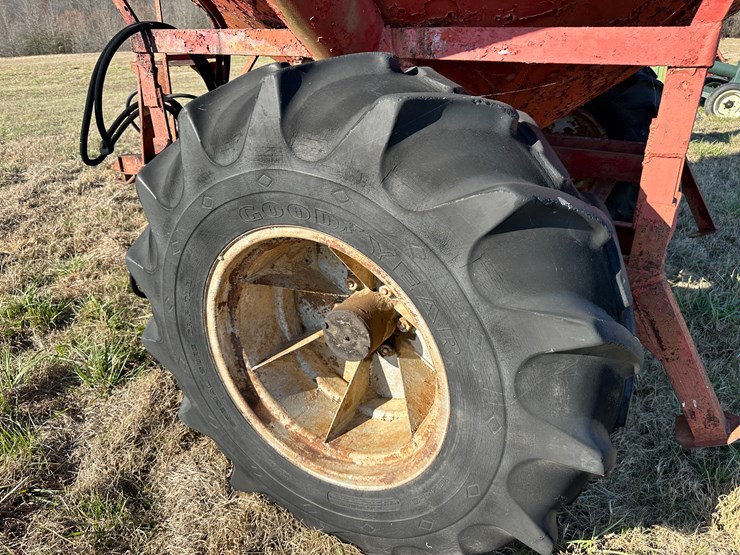 #35837-•-grain-cart-image-6