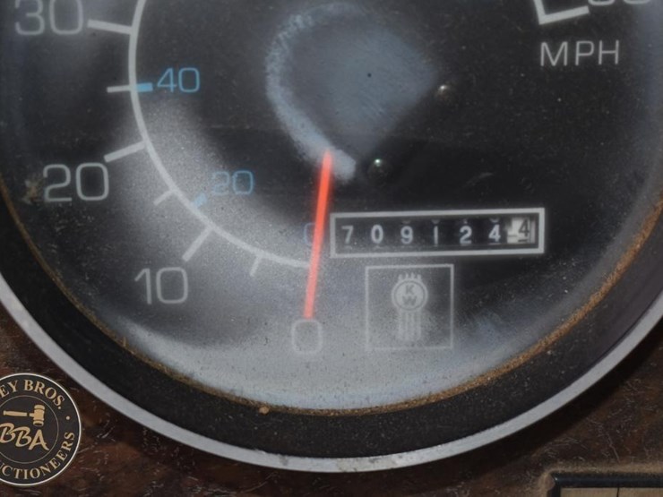 1967-fruehauf-end-dump-image-42