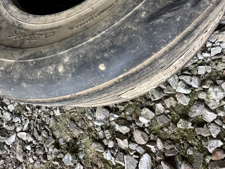 #35864-•-11l-15-&-9.5l-14-tire-image-6