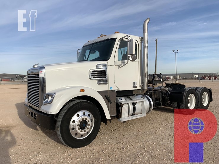 2020-freightliner-coronado-122-sd-image-1
