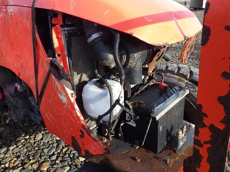 kubota-tractor-image-11