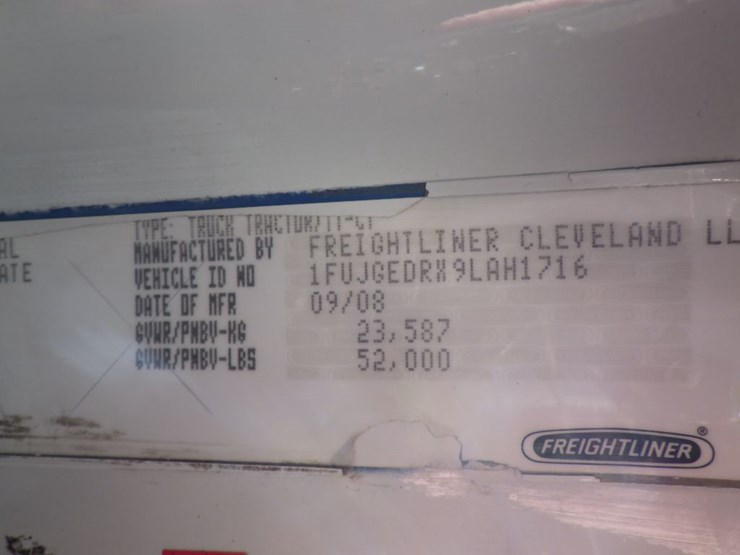 2009-freightliner-cascadia-125-image-20