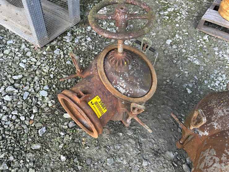 #35861-•-frenso-8"-irrigation-valve-image-1