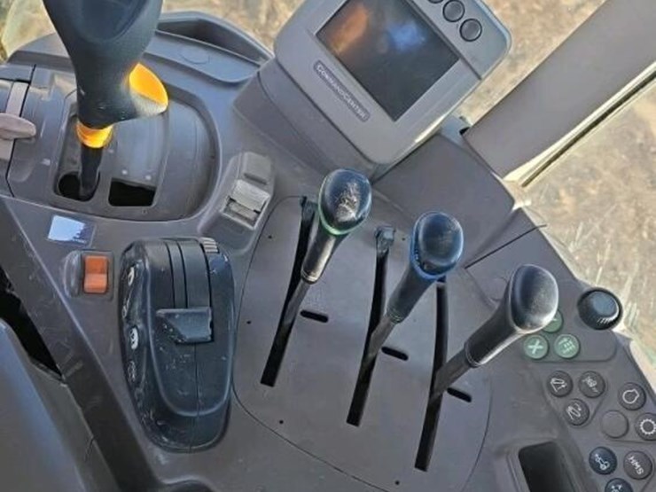 john-deere-7330-image-15