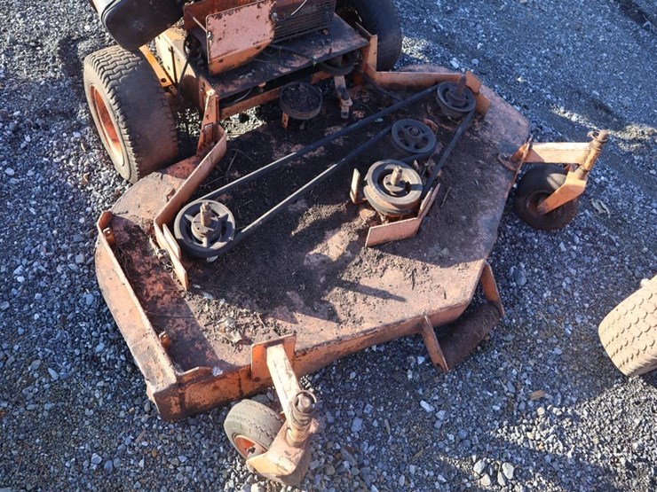 3-wheel-skag-riding-mower-non-running-image-11