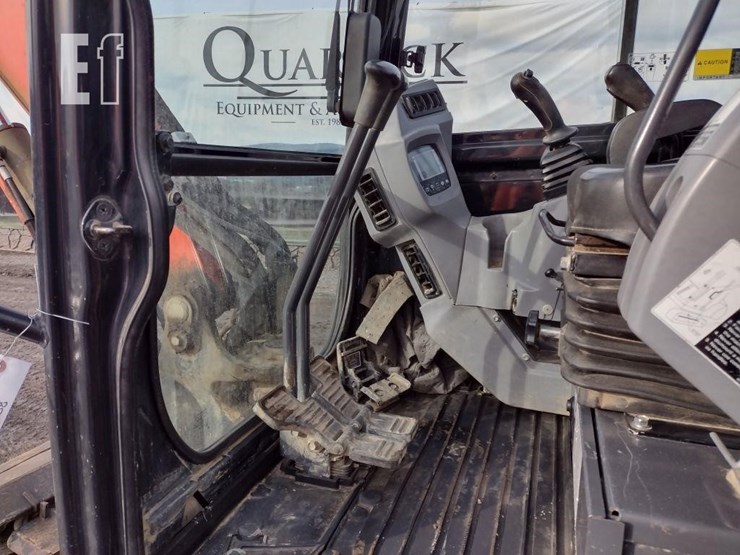 2017-kubota-kx040-4-image-13