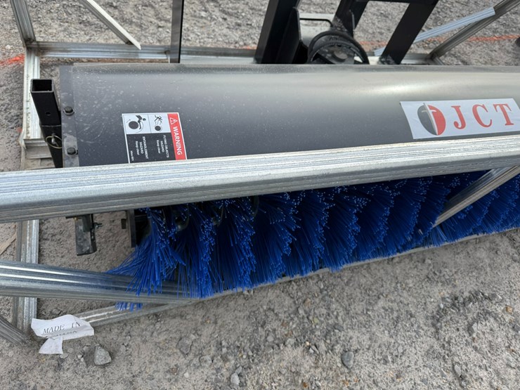 #2092-•-unused-jct-skid-steer-sweeperinv#-36035-image-5