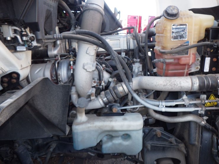 2017-international-prostar-image-22