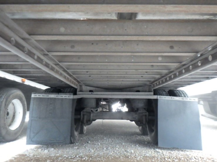 2012-utility-3000r-image-16