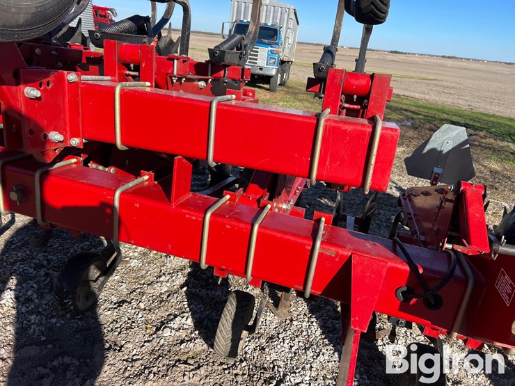 case-ih-1830-image-13