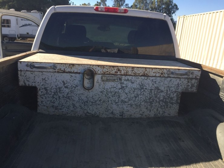 2011-chevrolet-2500hd-image-13