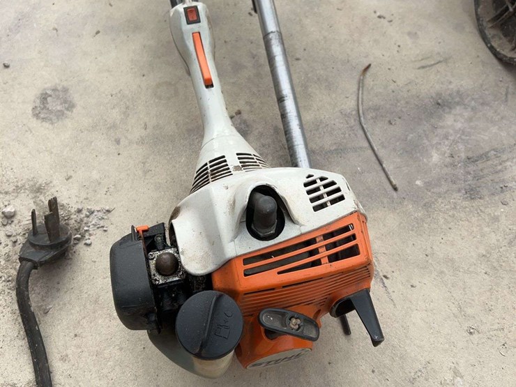 stihl-weeder-eater-trimmer,-fs45-image-3