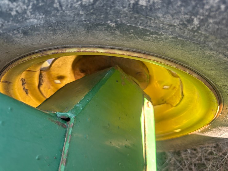 john-deere-455-image-15