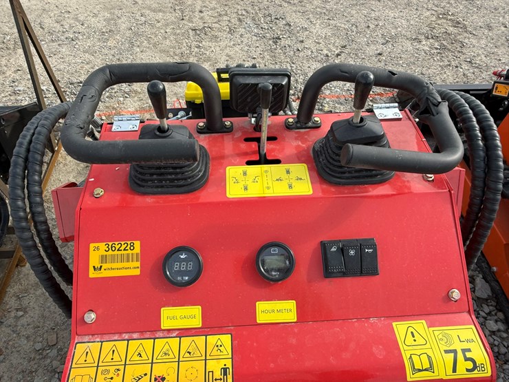 #95-•-unused-sdlool-sl380-stand-on-tracked-loader-360tj251161-inv#-36228-image-28