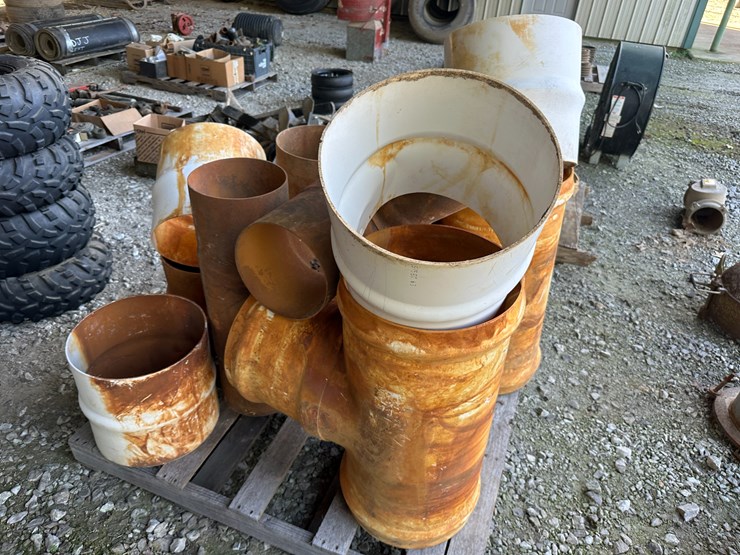 #35881-•-lot-of-miscellaneous-irrigation-pipe-fittings-image-2