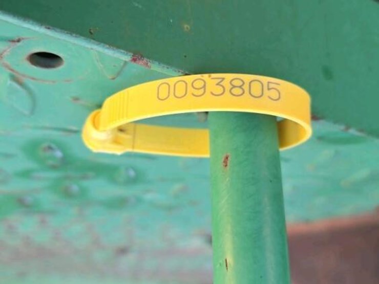 john-deere-6215-image-16