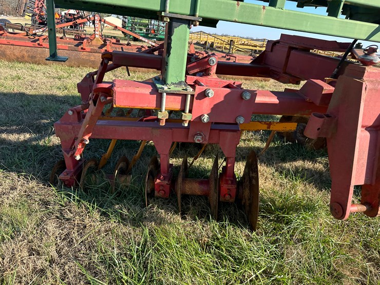#35840-•-tandem-levee-plow-w/seed-box-image-14