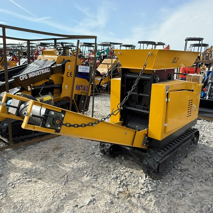 #75 • Unused SDLanch Mobile Jaw Crusher A2509227482 Inv# 35041