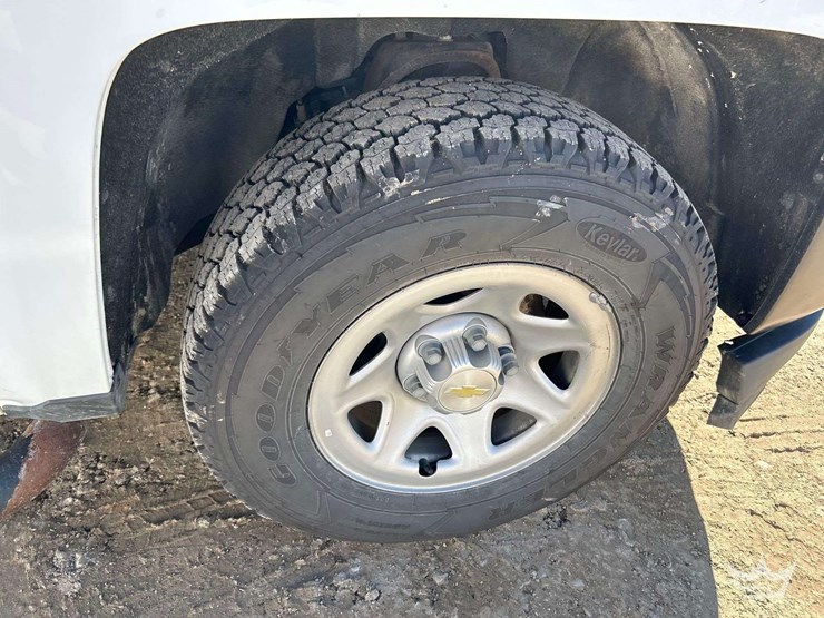 2019-chevrolet-silverado-1500-image-21