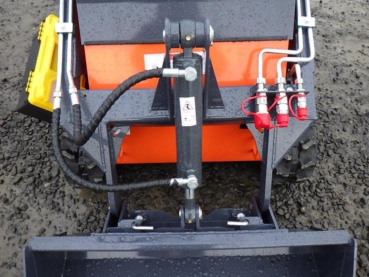 2025-tpm-t460-skid-steer-tracked-loader-image-6