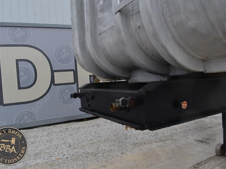 1967-fruehauf-end-dump-image-11