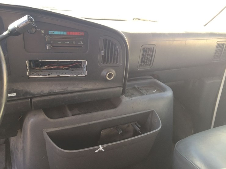 1994-ford-cargo-image-7