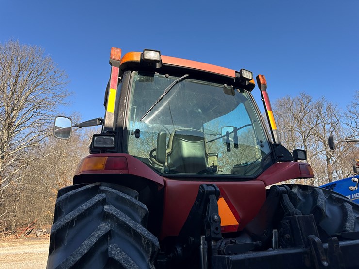 #35799-•-2004-case-mx285-tractor-image-26