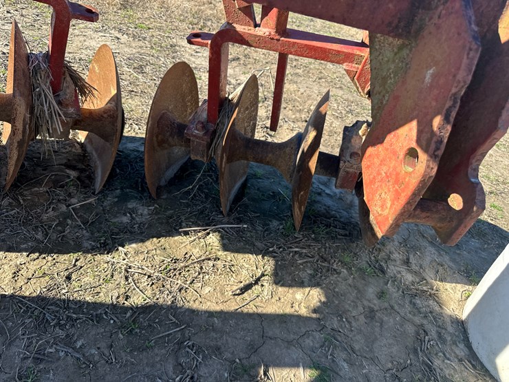 #35268-•-levee-plow-image-11