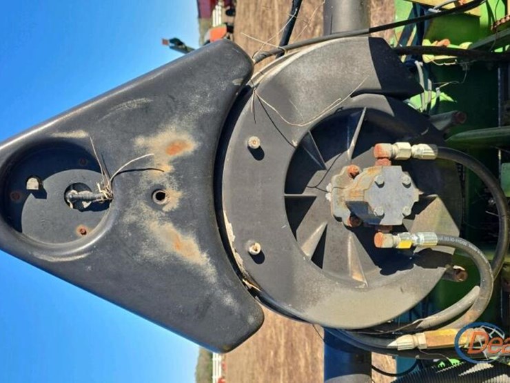 john-deere-7300-image-9